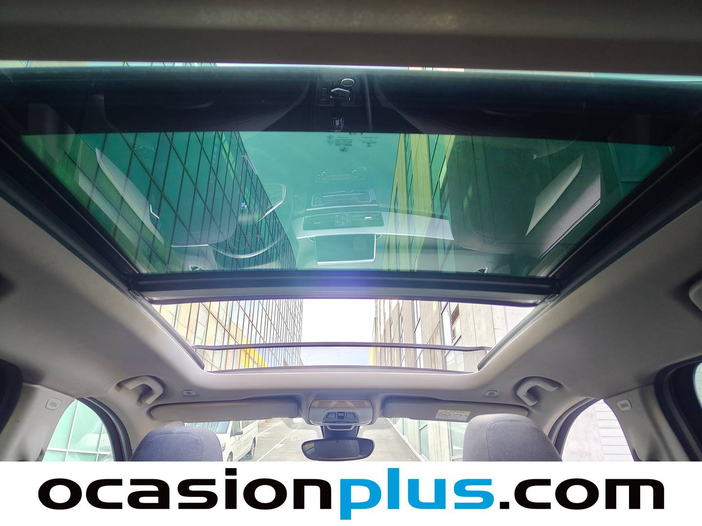 Extras y acabados del BMW X1 BMW X1 sDrive18i (140 CV)