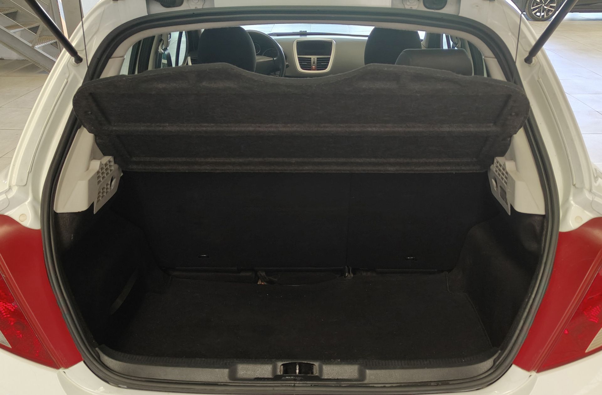 Peugeot 207 1.4 HDi Business Line FAP - foto 12