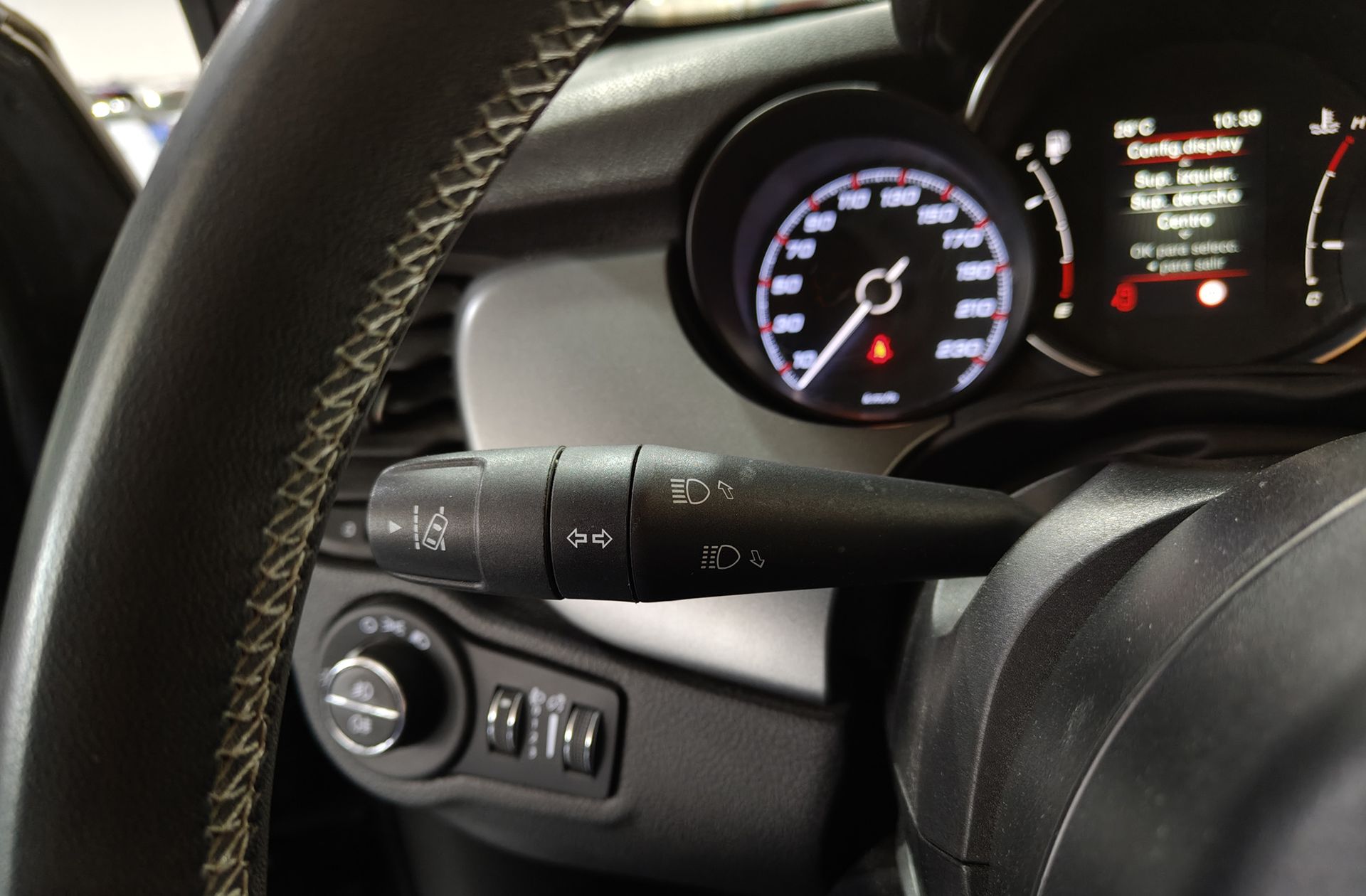 Fiat 500X 1.6 MultiJet Sport - foto 24