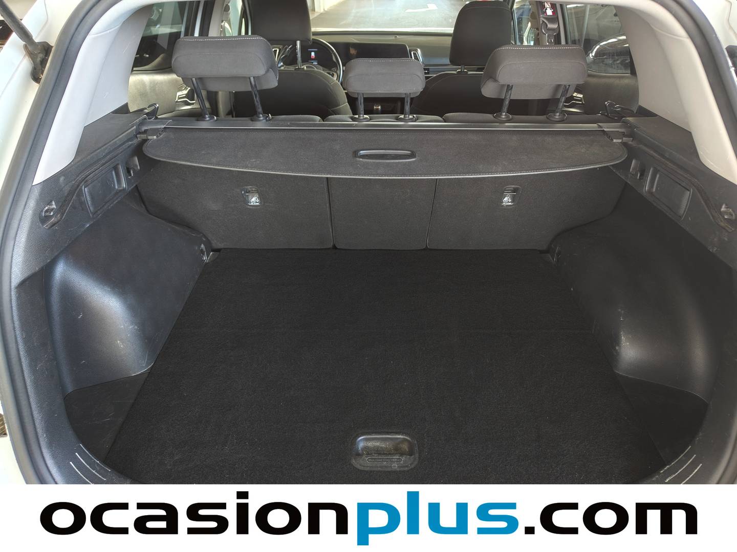 Foto KIA Sportage Kia Sportage 1.6 CRDi MHEV Business 4x2 (136 CV)