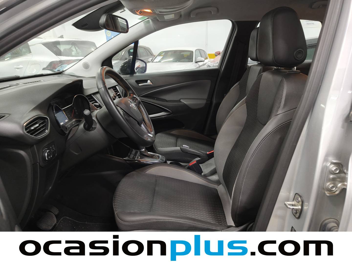 Foto asientos delanteros Opel Crossland X Opel Crossland X 1.2 Turbo S&S ecoTEC Excellence (110 CV)