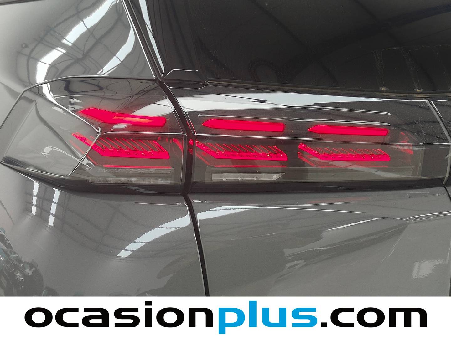 Peugeot 2008 Peugeot 2008 Allure Hybrid eDCS6 (136 CV) km 0