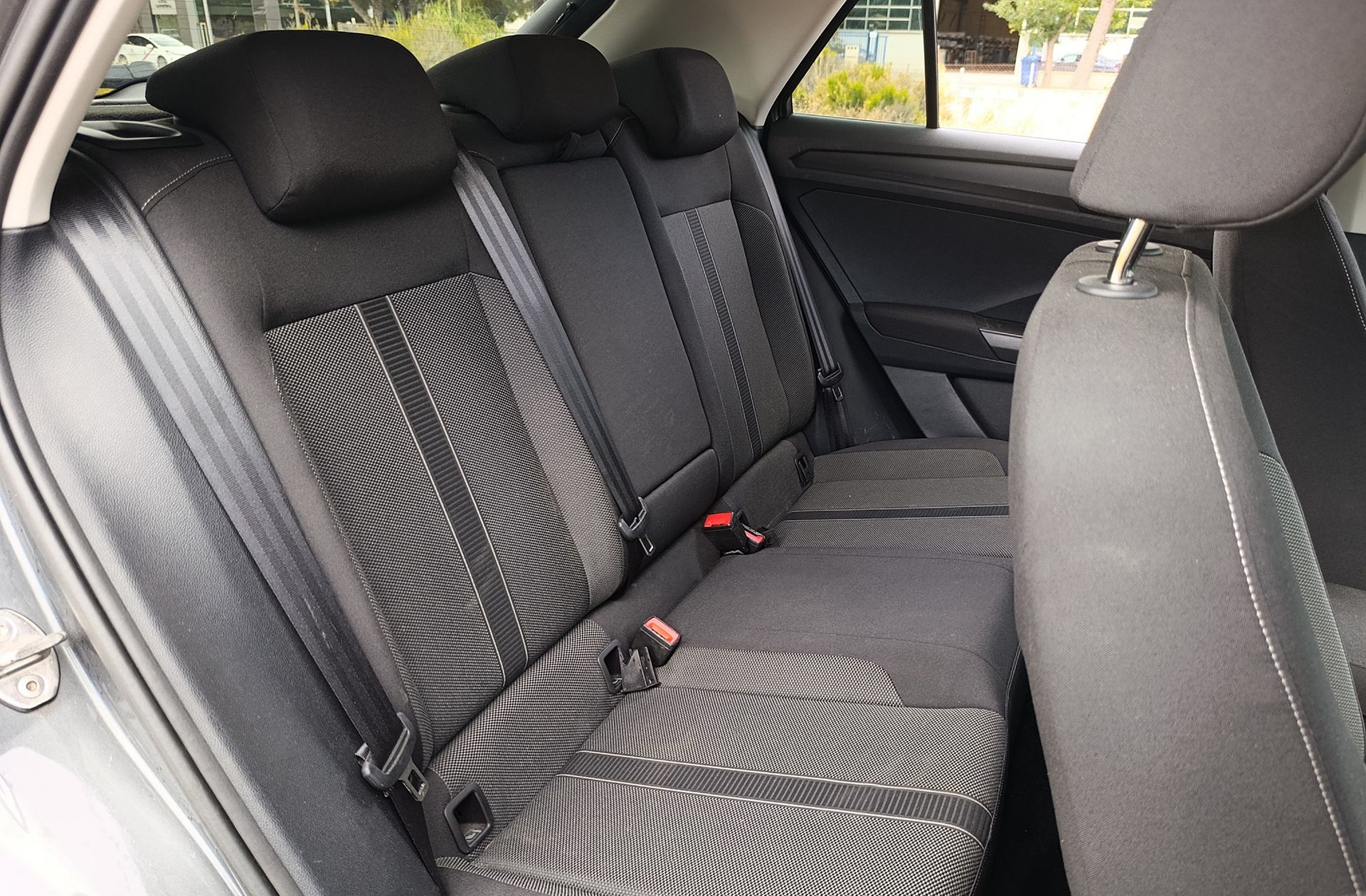 Volkswagen T-Roc Life 1.0 TSI - foto 16