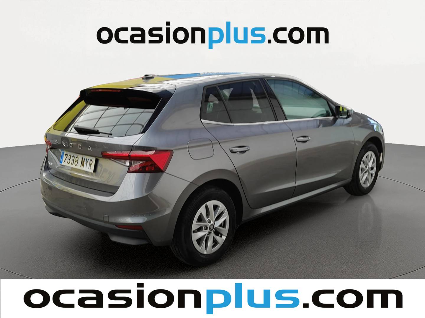 Foto trasera Skoda Fabia Skoda Fabia 1.0 TSI Selection DSG (115 CV) derecha