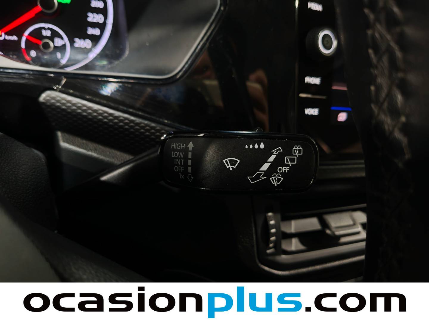 Foto Volkswagen T-Cross Volkswagen T-Cross Advance 1.0 TSI (110 CV) DSG