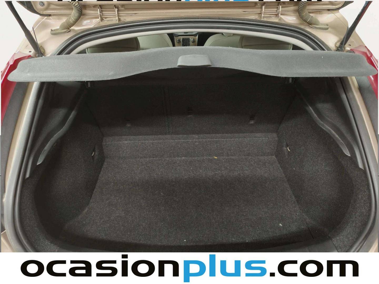 Foto Volvo V40 Cross Country Volvo V40 Cross Country D2 Momentum  (115 CV)