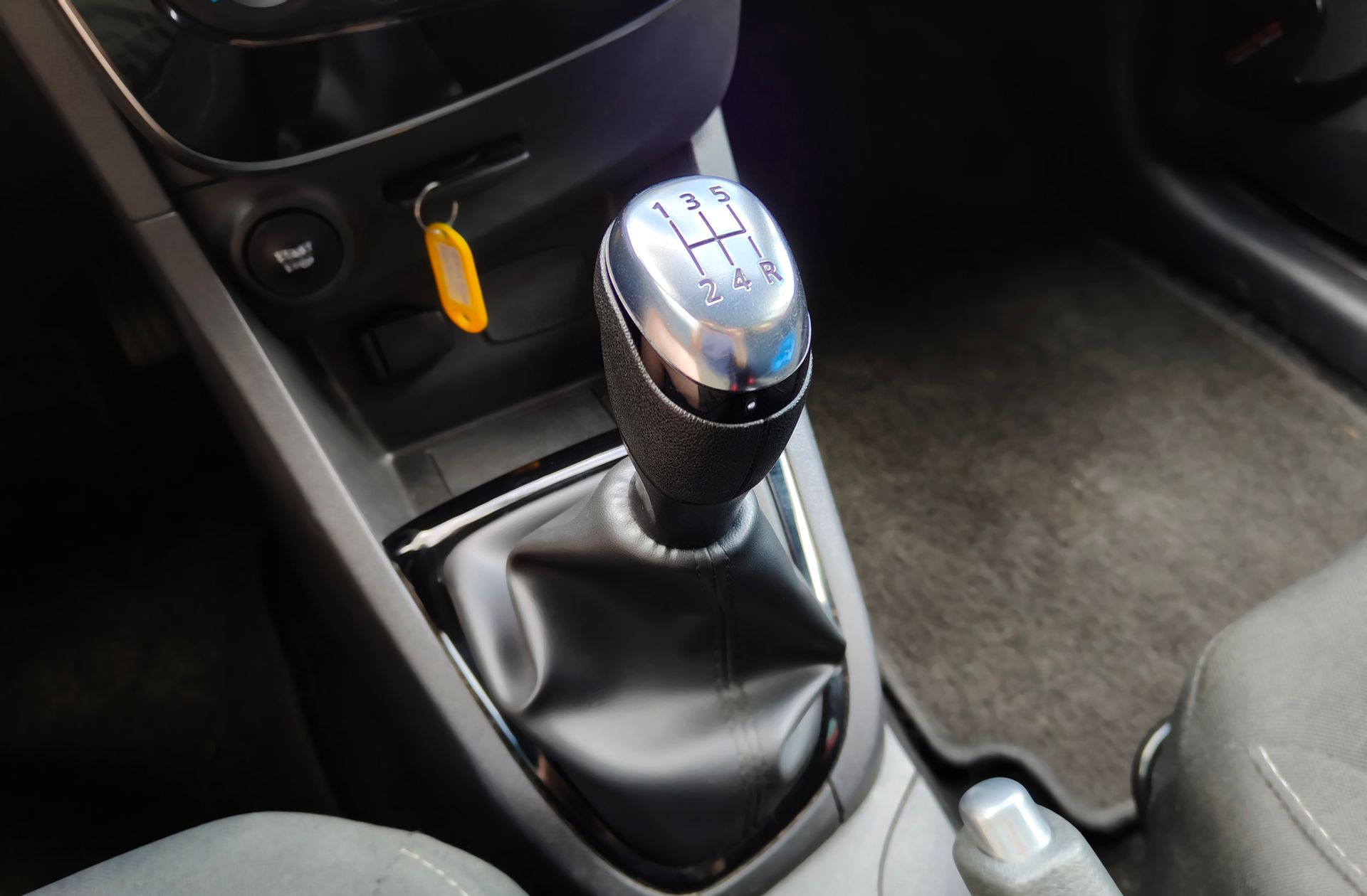 Renault Clio Limited TCe - foto 6