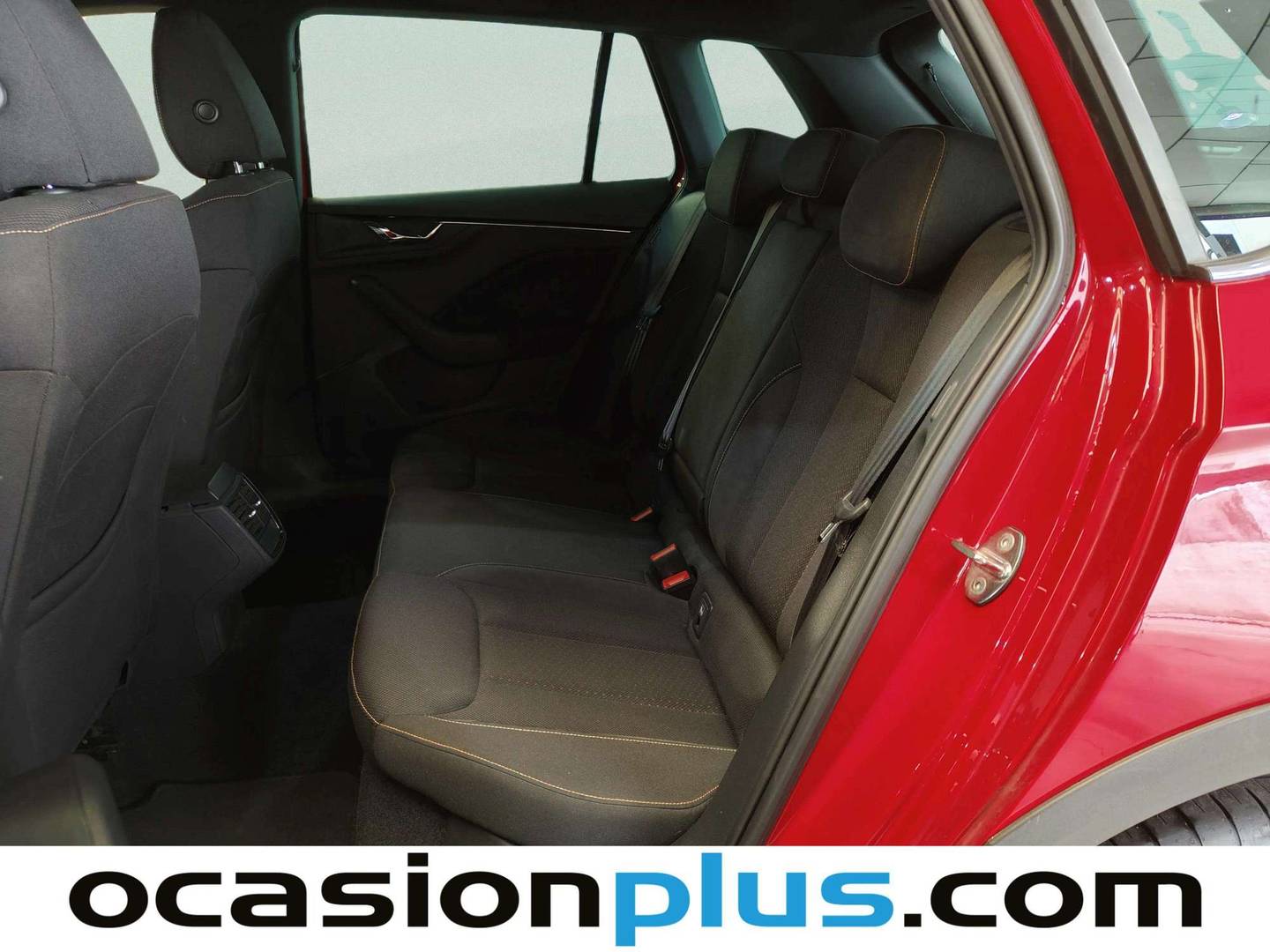 Foto asientos traseros Skoda Kamiq Skoda Kamiq 1.0 TSI Scout (110 CV)