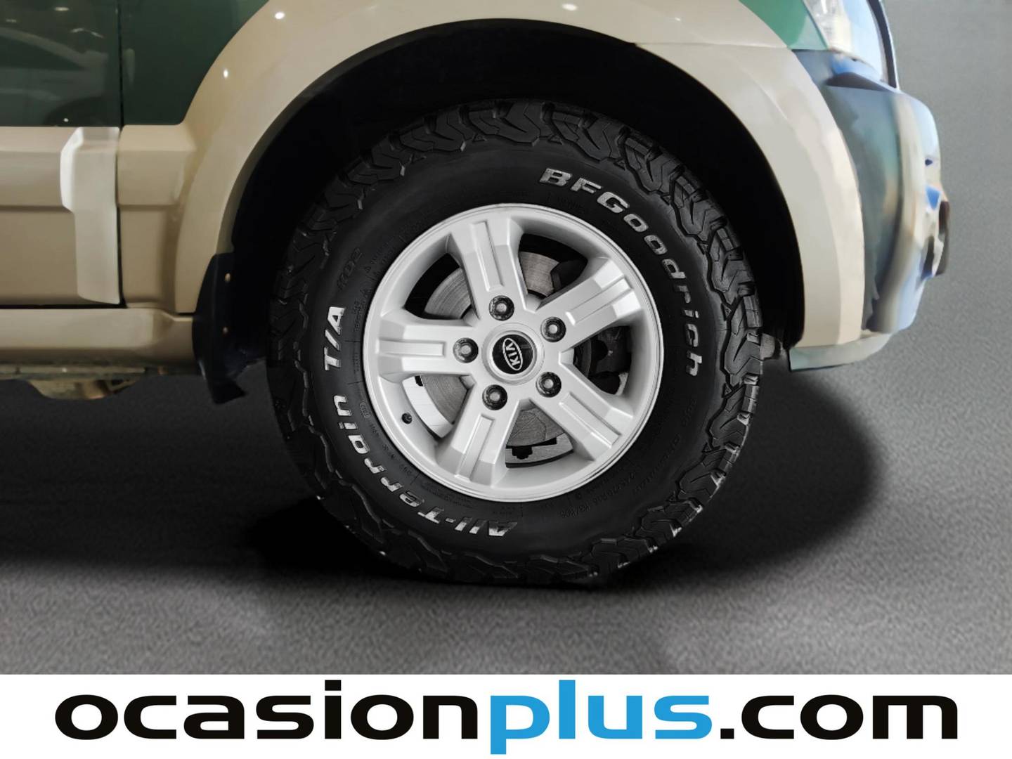 Equipamiento del KIA Sorento KIA Sorento 2.5 CRDi EX AWD (140 CV)