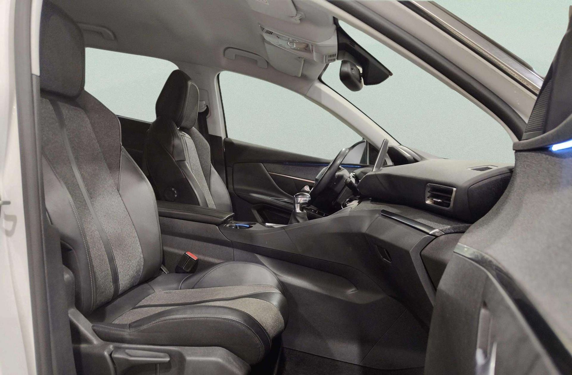 Peugeot 5008 PureTech 130 Allure - foto 19