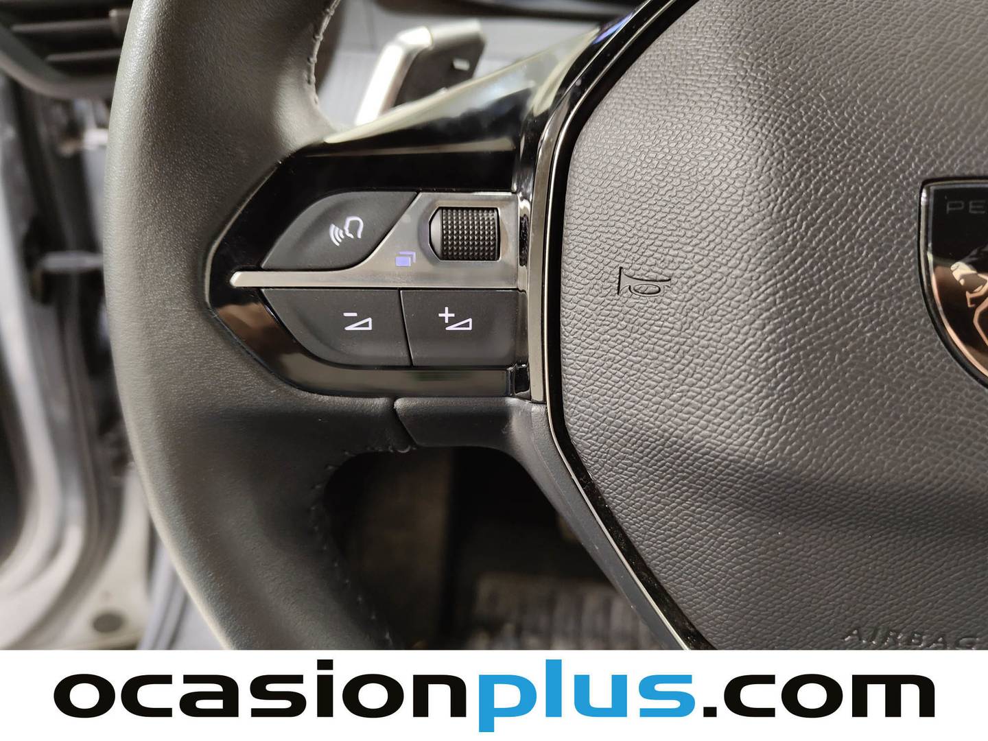 Peugeot 2008 Peugeot 2008 Allure Hybrid eDCS6 (145 CV) seminuevo