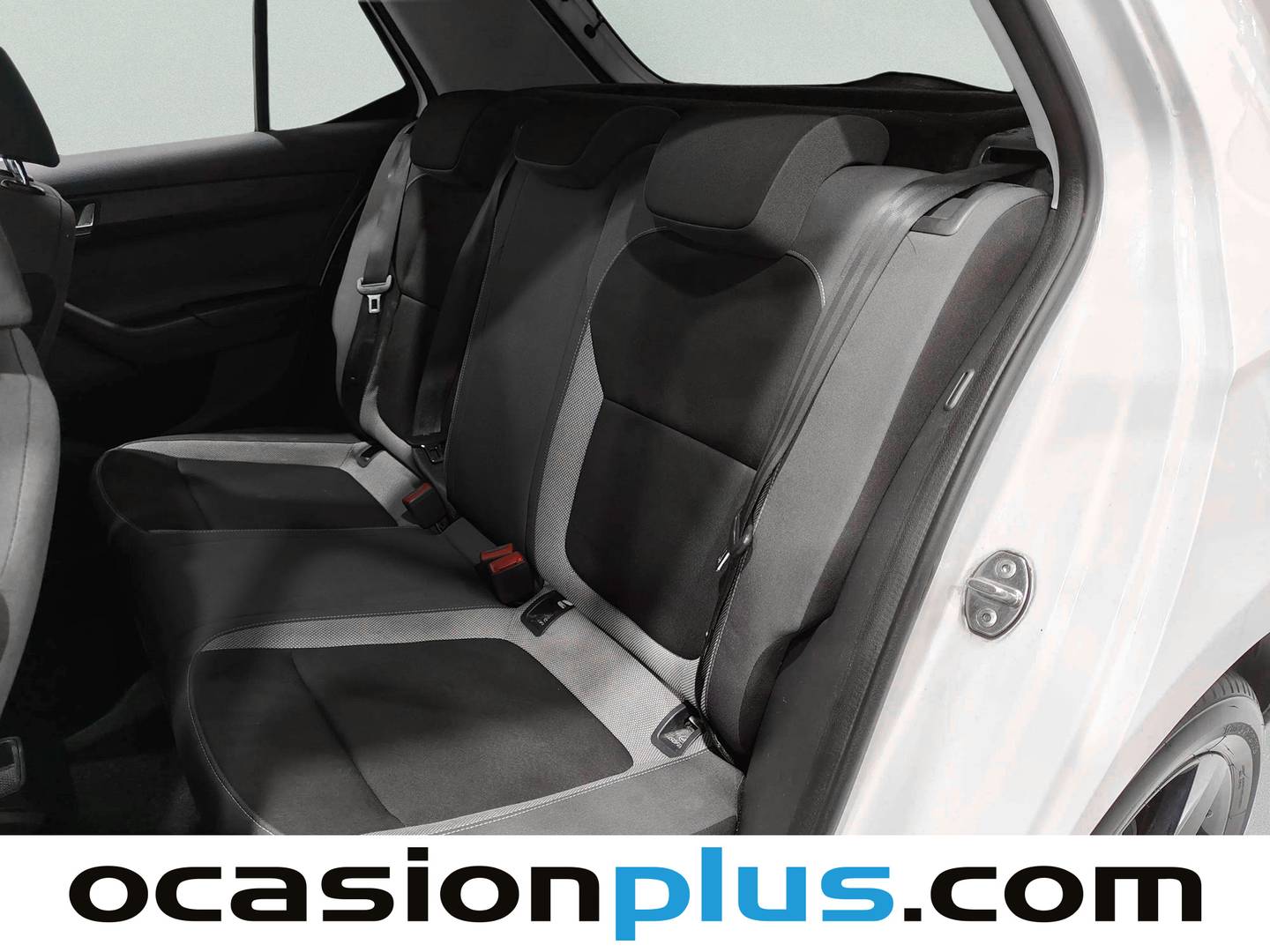 Foto asientos traseros Skoda Fabia Skoda Fabia 1.0 MPI Ambition (75 CV)