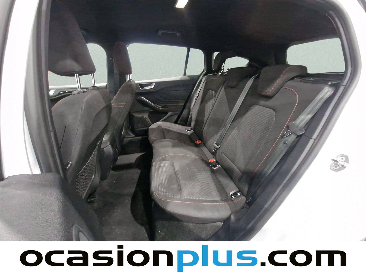 Foto asientos traseros Ford Focus Ford Focus SportBreak 1.0 Ecoboost MHEV ST-Line Auto (155 CV)