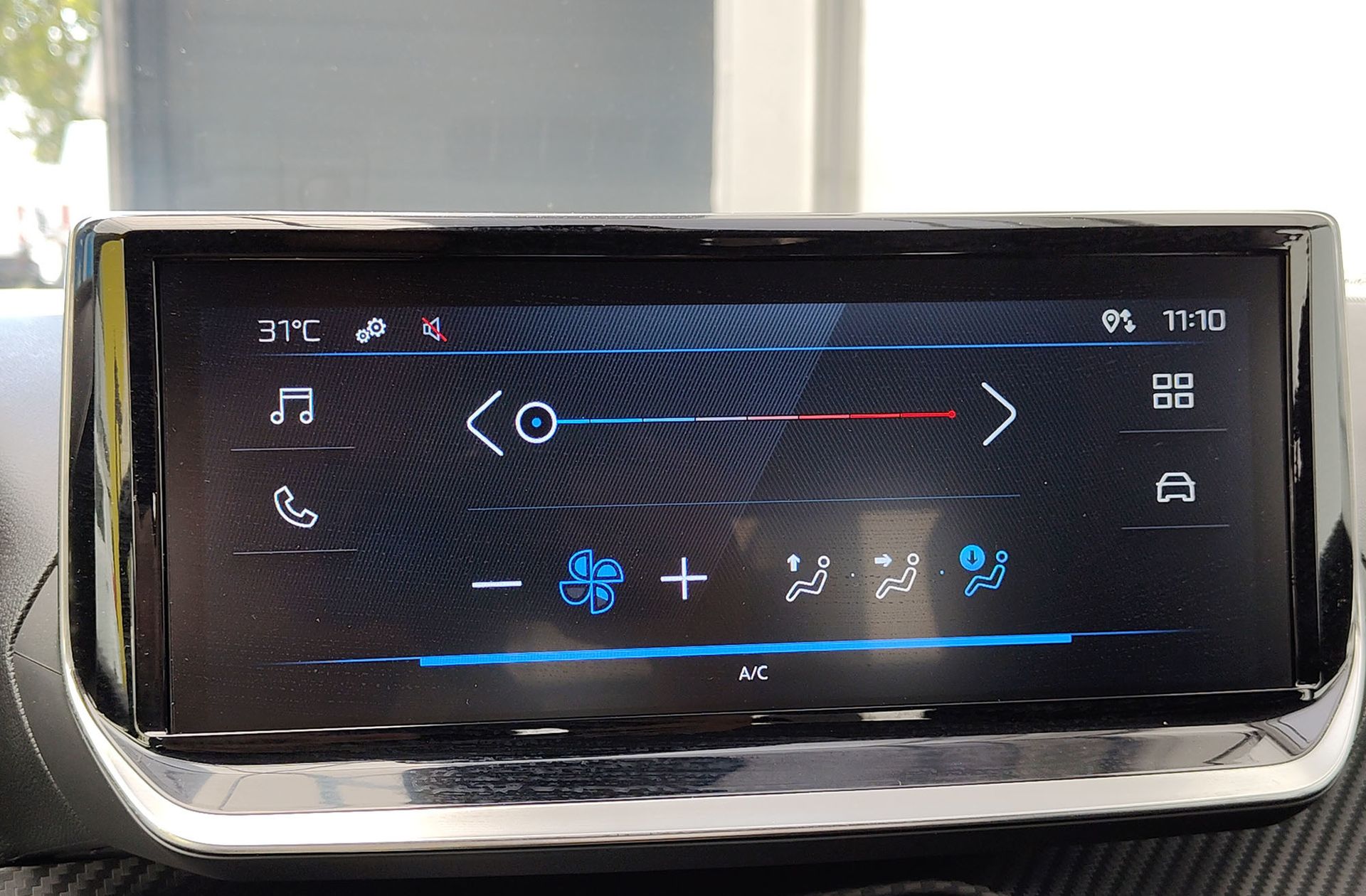 Peugeot 208 Style Hybrid 110 eDCS6 - foto 29