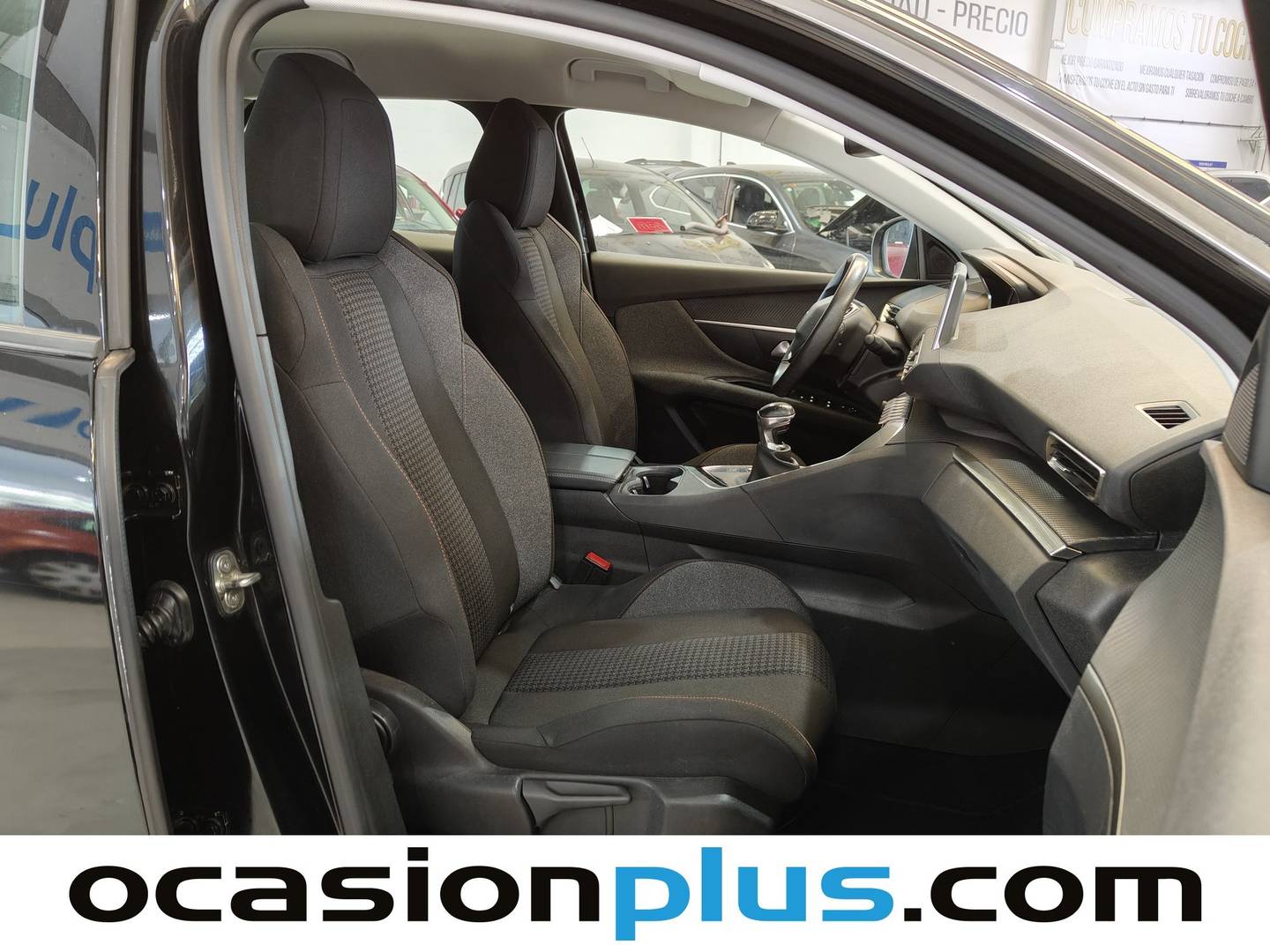 Foto Peugeot 3008 Peugeot 3008 PureTech 130 S&S Active Pack  (130 CV)