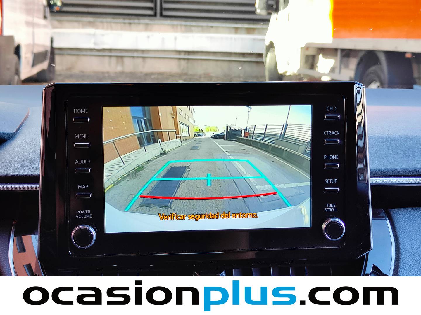 Extras y acabados del Toyota Corolla Toyota Corolla 2.0 180H Style E-CVT (180 CV)