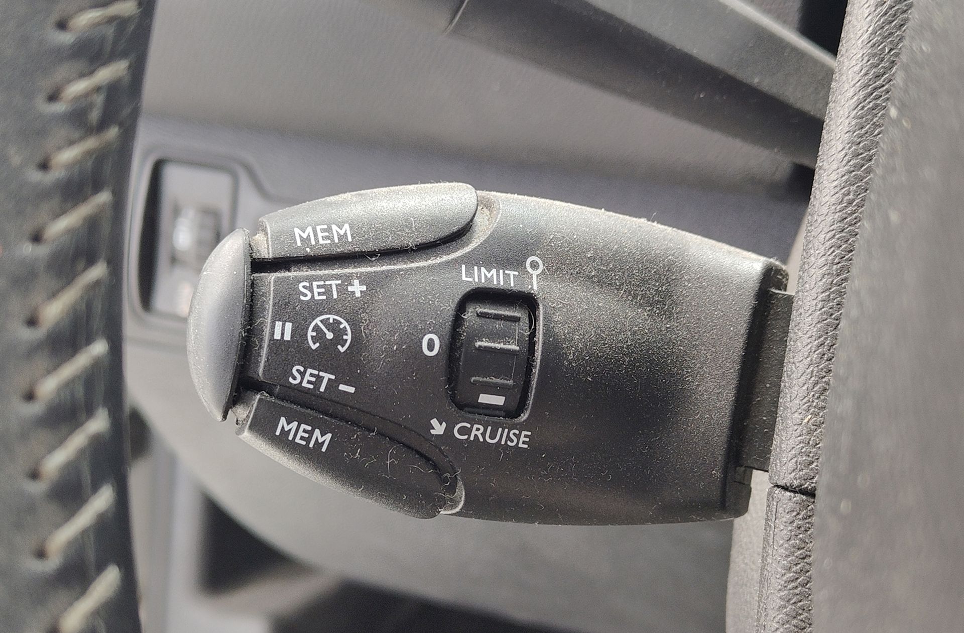 Peugeot 308 BlueHDi 130 Style - foto 21