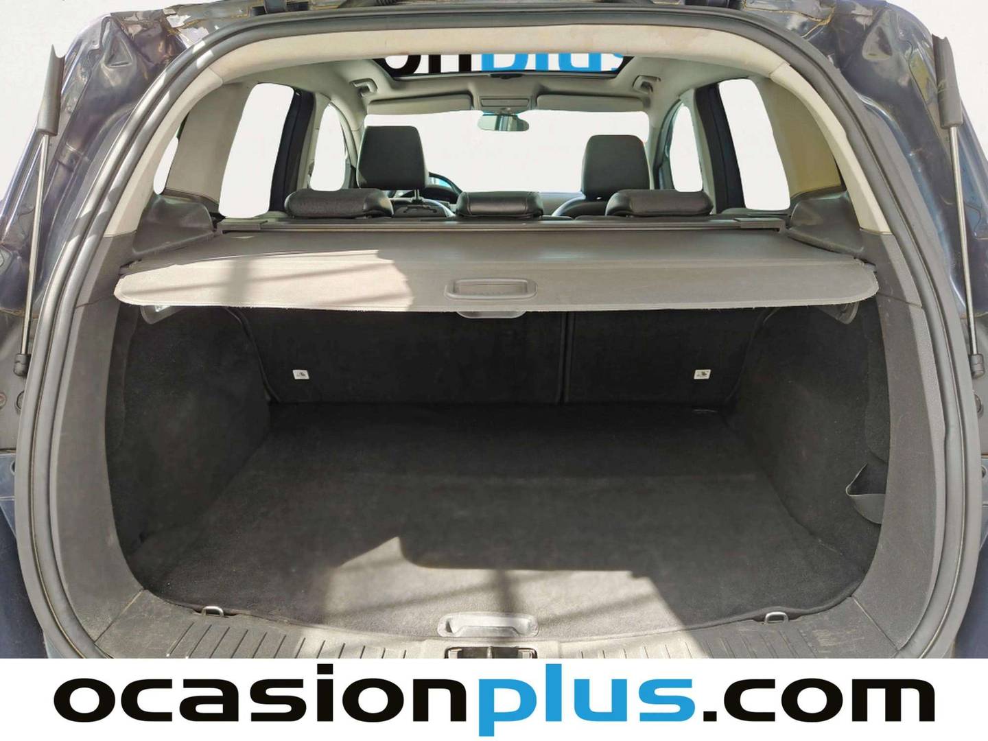 Fotos maletero Ford Kuga Ford Kuga 2.0 TDCI Titanium 4x4 Powershift (140 CV)