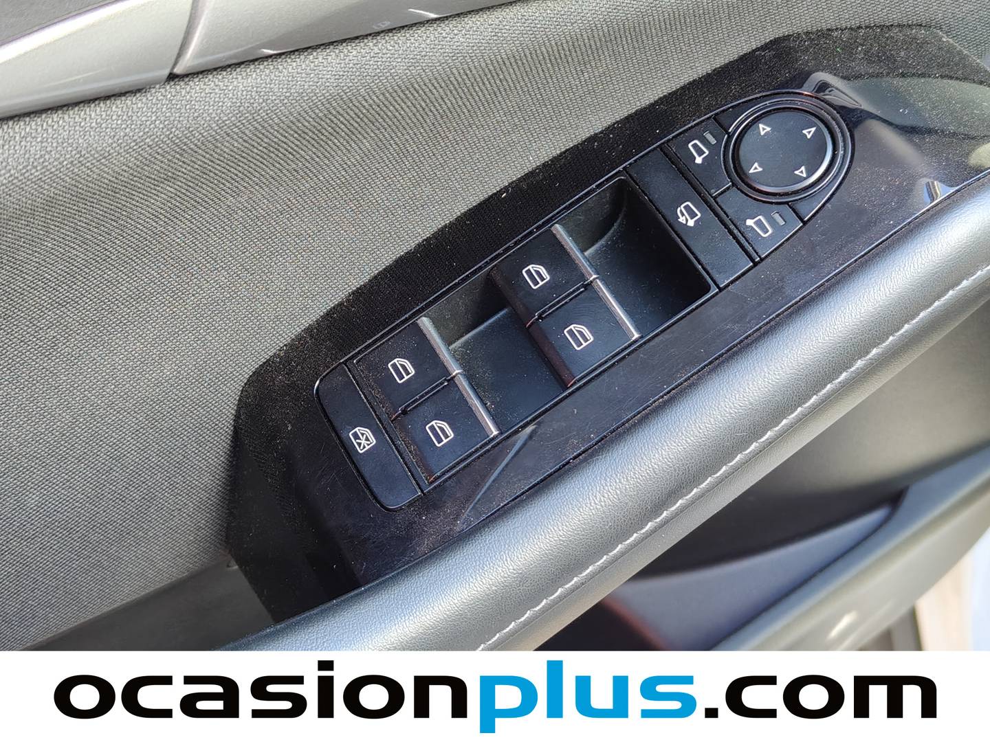 Foto Mazda CX-30 Mazda CX-30 2.5 e-Skyactive G MHEV Prime-Line AT (140 CV)