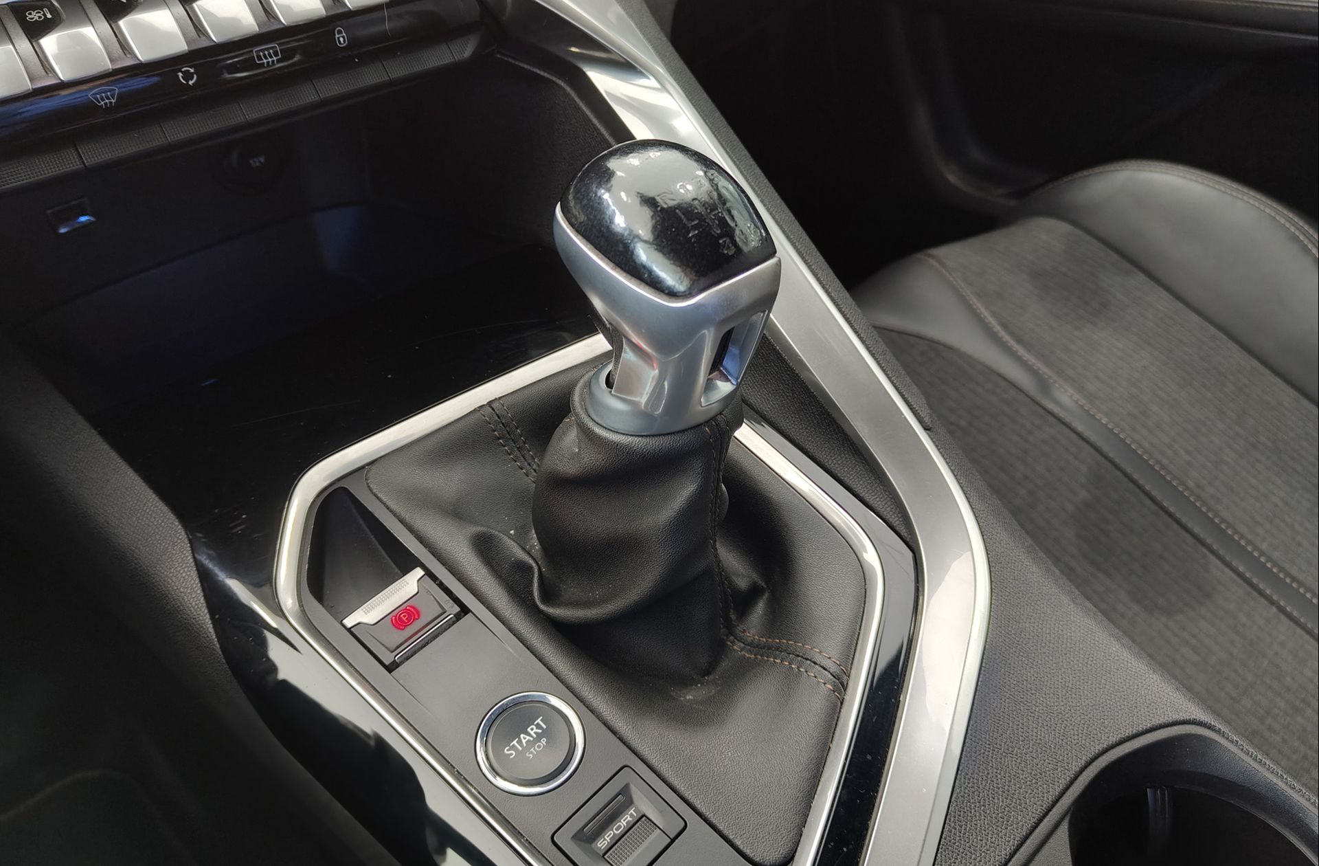 Peugeot 3008 BlueHDi 130 GT Line - foto 6