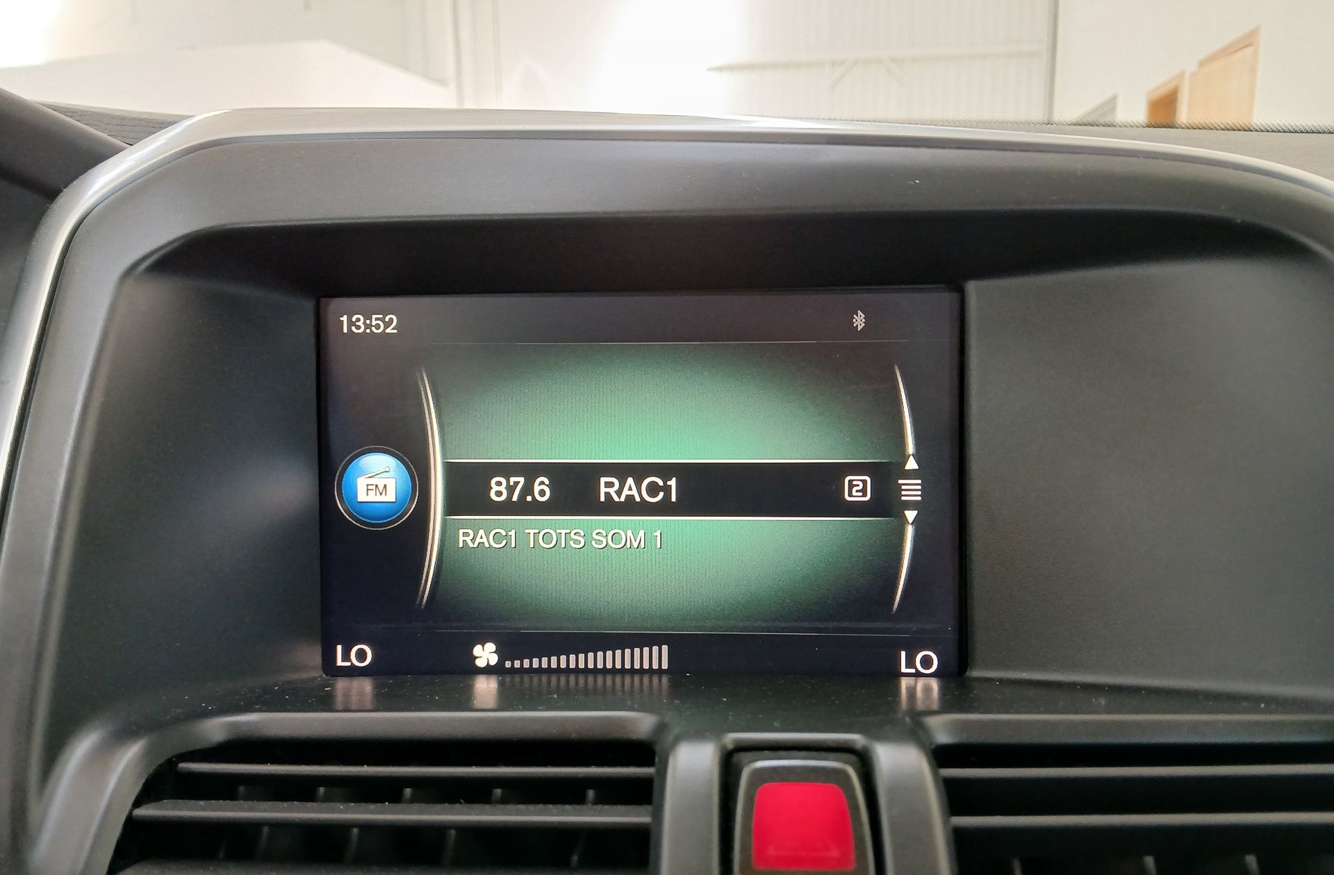 Volvo XC60 D4 Momentum - foto 30
