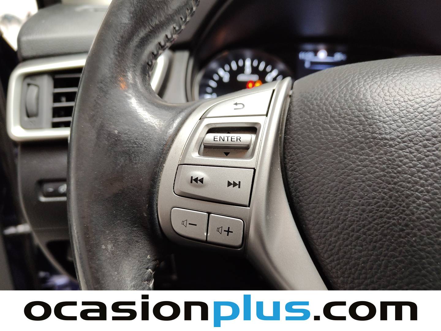 Nissan QASHQAI Nissan Qashqai 1.5 dCi N-Connecta 4x2 (110 CV) seminuevo