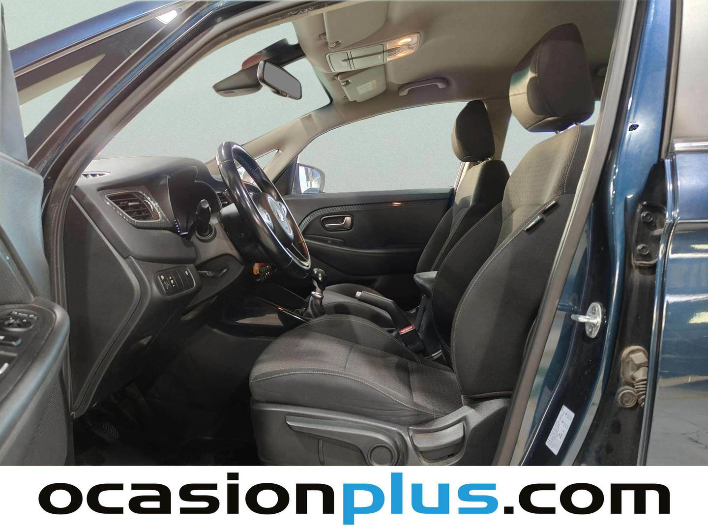 Foto asientos delanteros KIA Carens KIA Carens 1.6 GDi Drive (135 CV)
