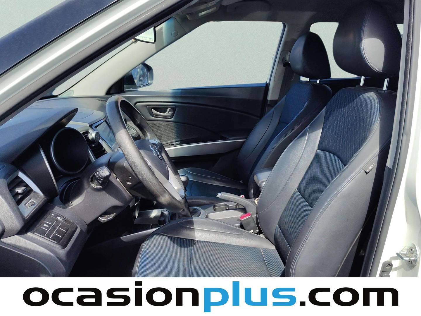 Foto asientos delanteros SsangYong Tivoli Ssangyong Tivoli D16T Premium 4x2 (115 CV)