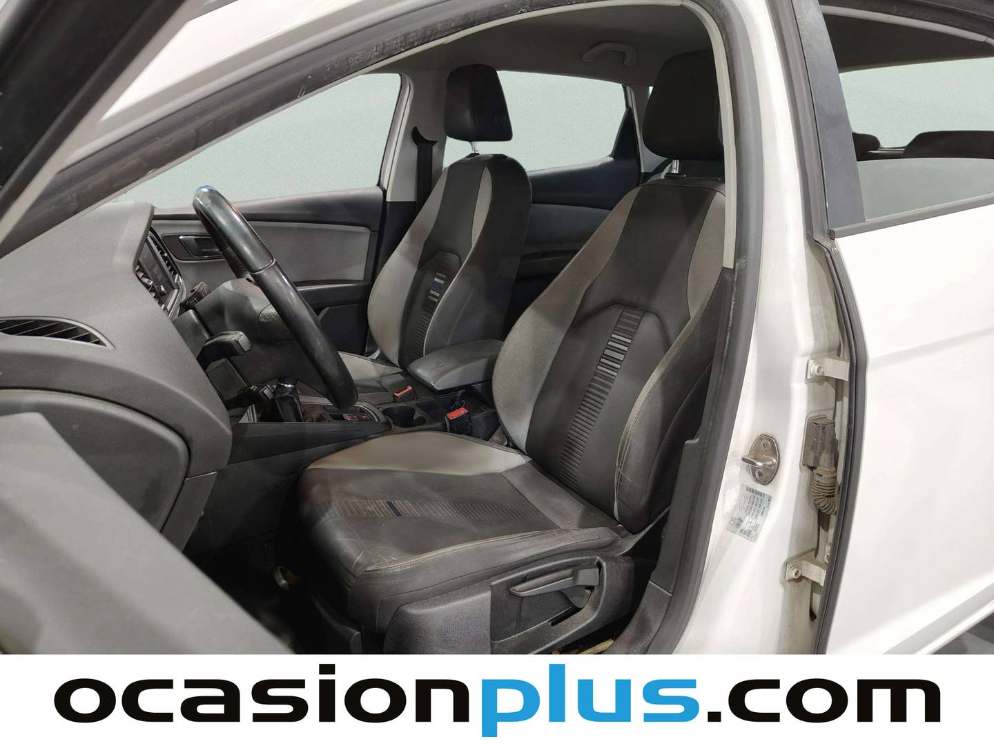 Foto asientos delanteros Seat León SEAT León 1.4 TSI S&S Style Visio (125 CV)