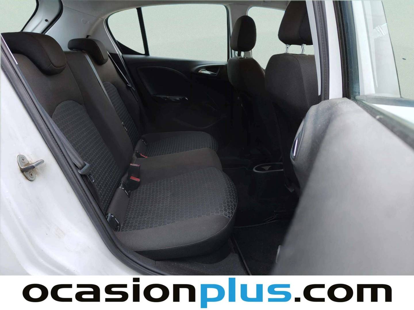 Foto asientos traseros Opel Corsa Opel Corsa 1.4 Expression (75 CV)