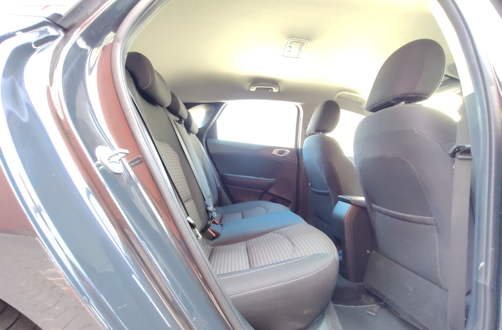 Kia Ceed 1.6 MHEV iMT Drive - foto 17