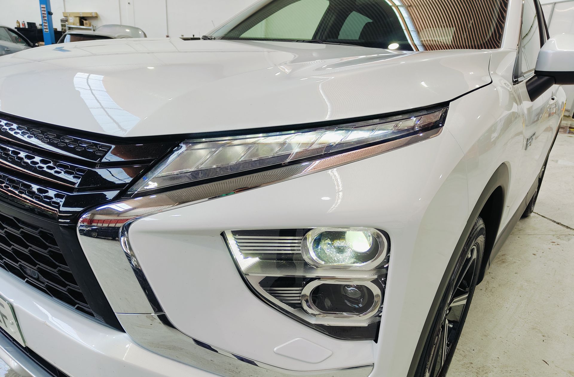 Mitsubishi Eclipse Cross 2.4 PHEV Kaiteki 4WD - foto 15