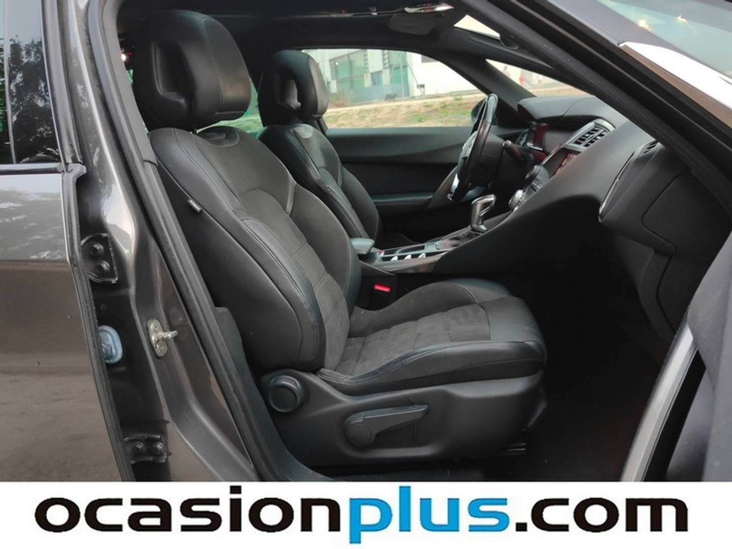 Foto DS DS 5 DS DS5 BlueHdi 120 EAT6 Style (120 CV)