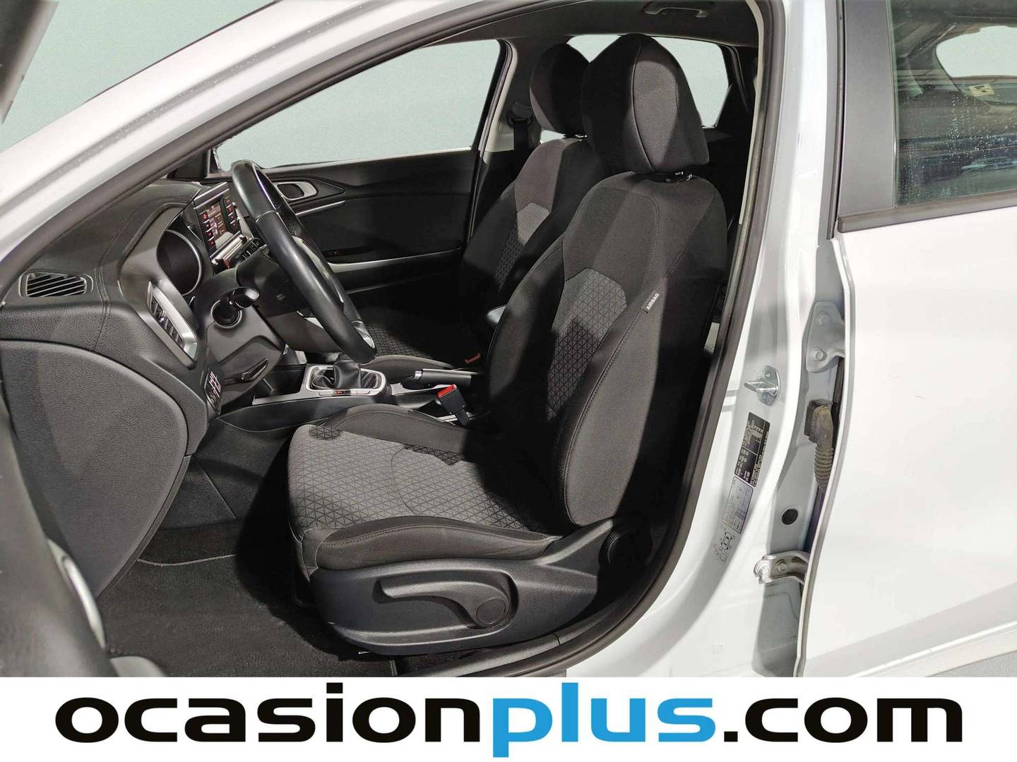 Foto KIA Ceed Kia Ceed 1.0 T-GDi Concept (120 CV)