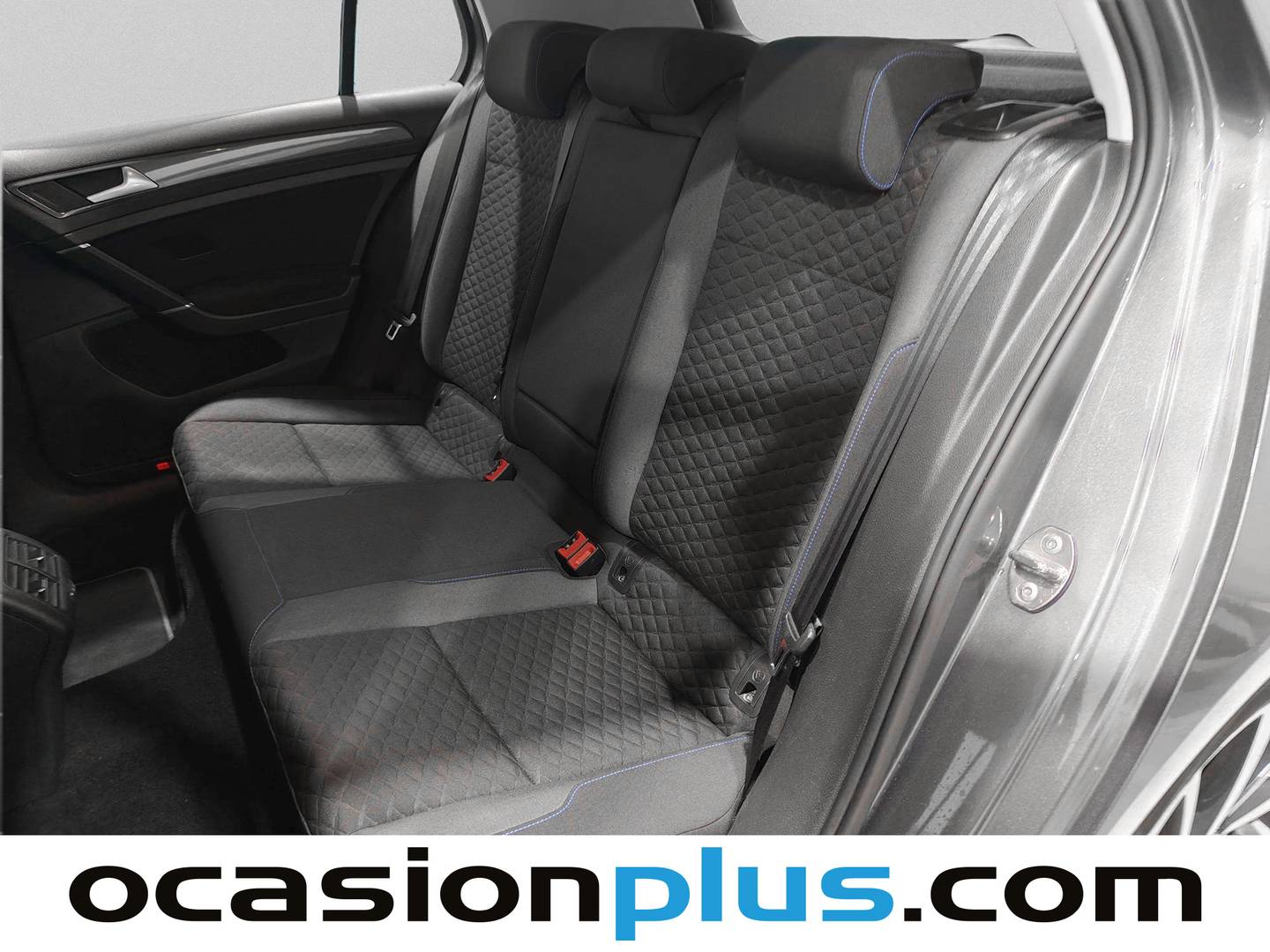 Foto asientos traseros Volkswagen Golf Volkswagen Golf Advance 1.5 TSI Evo (130 CV)