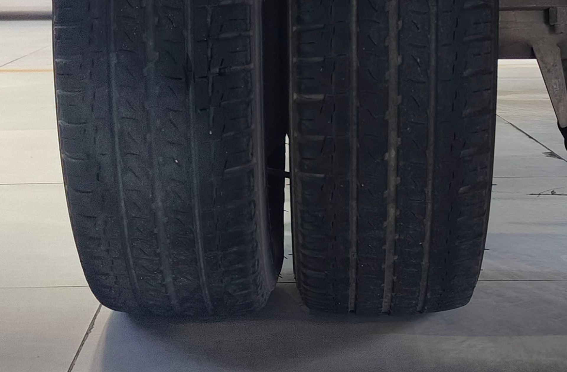 Nissan Cabstar E Chasis 3.0 TL 120.35/1 corta - foto 22
