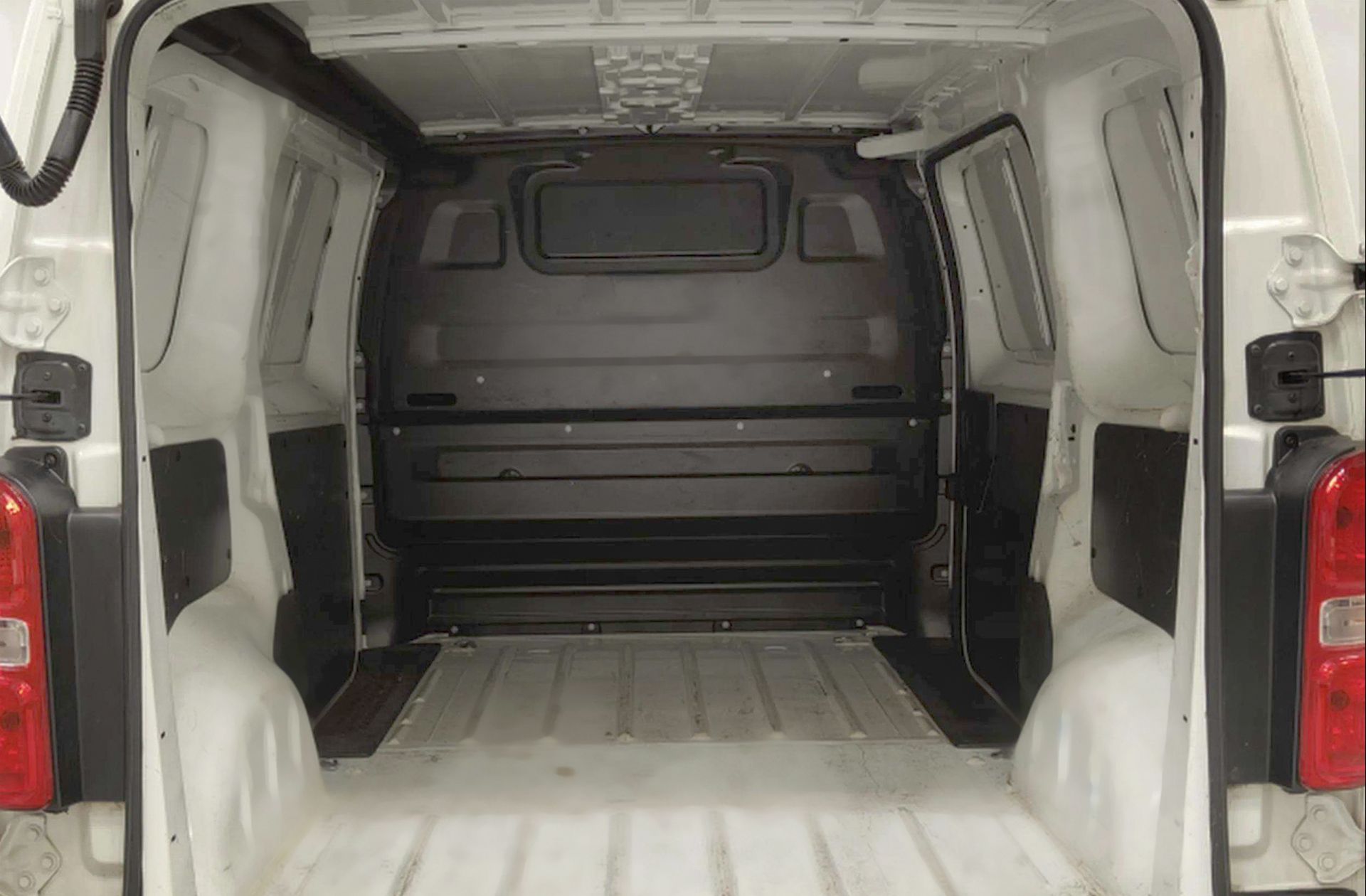 Peugeot Expert Furgon BlueHDi 100 Premium Standard - foto 16
