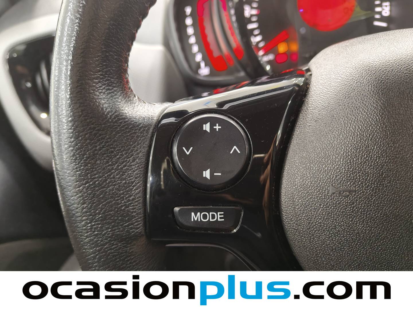 Foto Peugeot 108 Peugeot 108 1.0 VTI Top! Allure (72 CV)