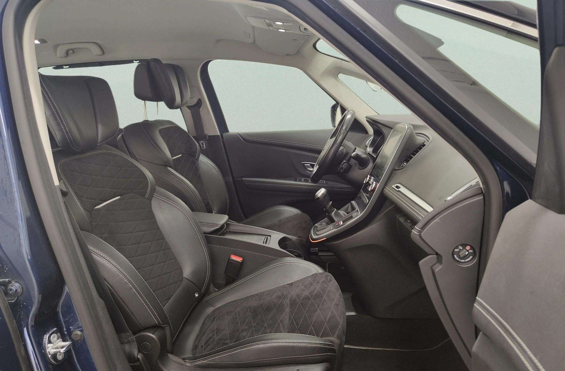 Renault Grand Scénic Black Edition TCe GPF 7 plazas - foto 20