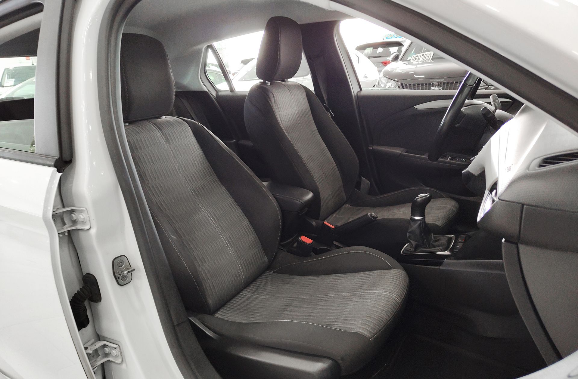 Opel Corsa 1.2 XEL Edition - foto 18