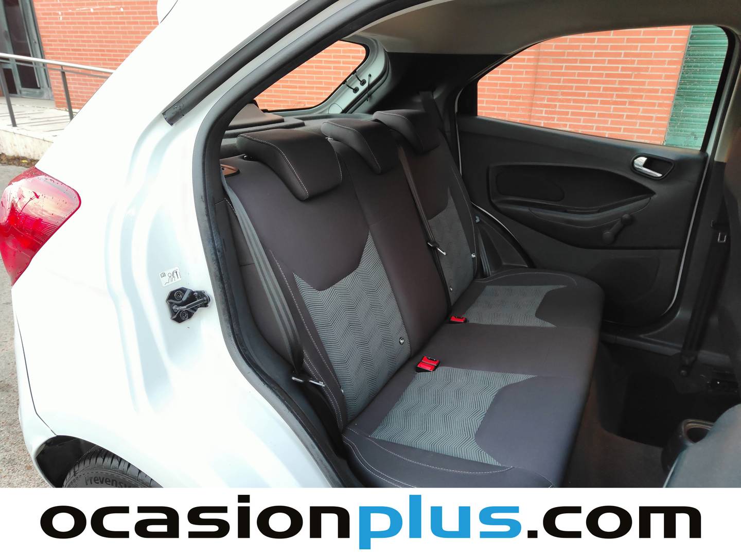 Foto Ford Ka+ Ford Ka+ 1.2 Ti-VCT Essential  (70 CV)