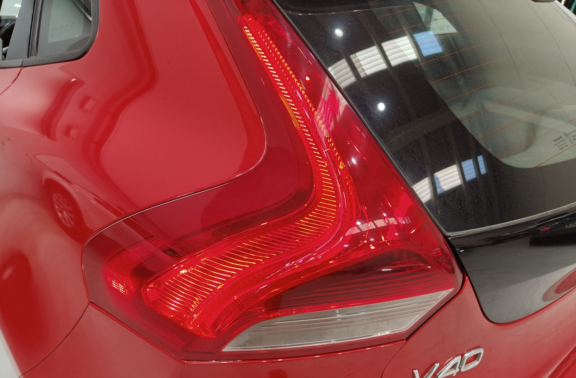 Volvo V40 D2 Momentum - foto 15