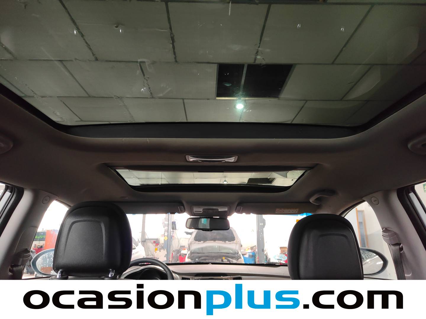 Extras y acabados del KIA Sportage KIA Sportage 1.6 GDI Drive 4x2 (135 CV)