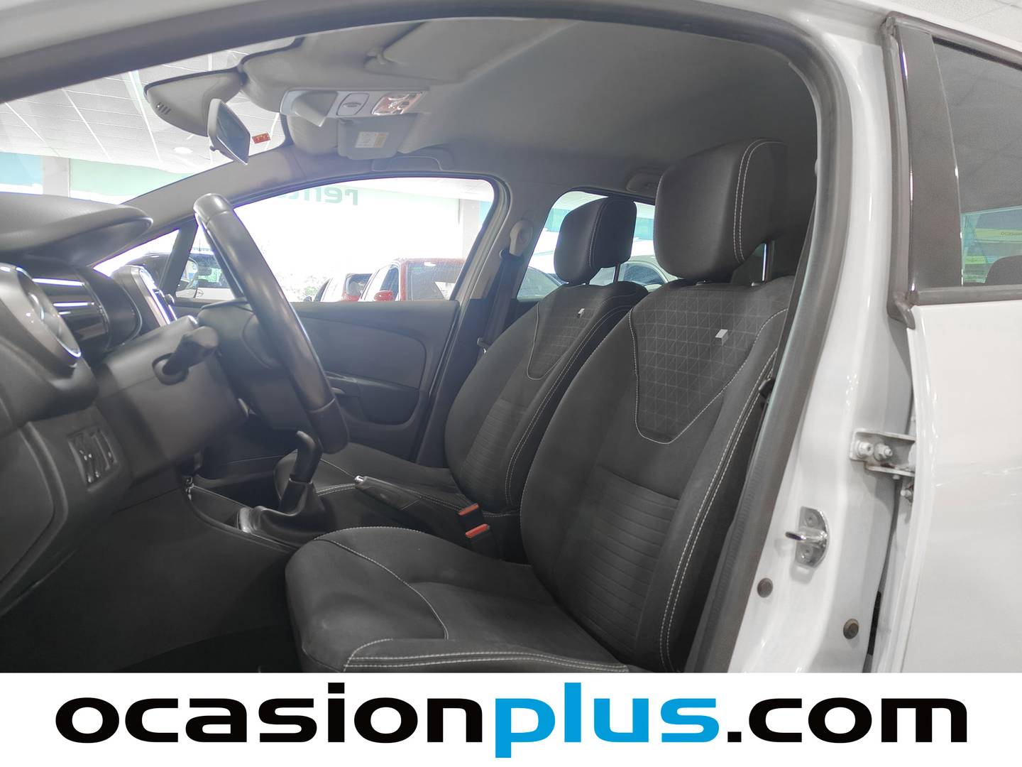 Foto asientos delanteros Renault Clio Renault Clio Limited Energy TCe (90 CV)