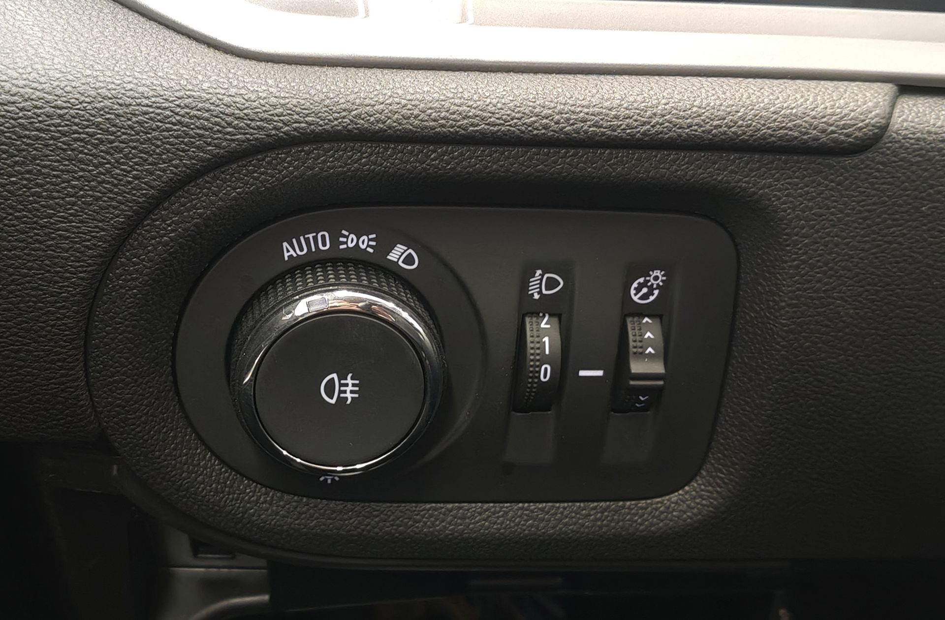 Opel Grandland 1.2 Turbo GS - foto 26