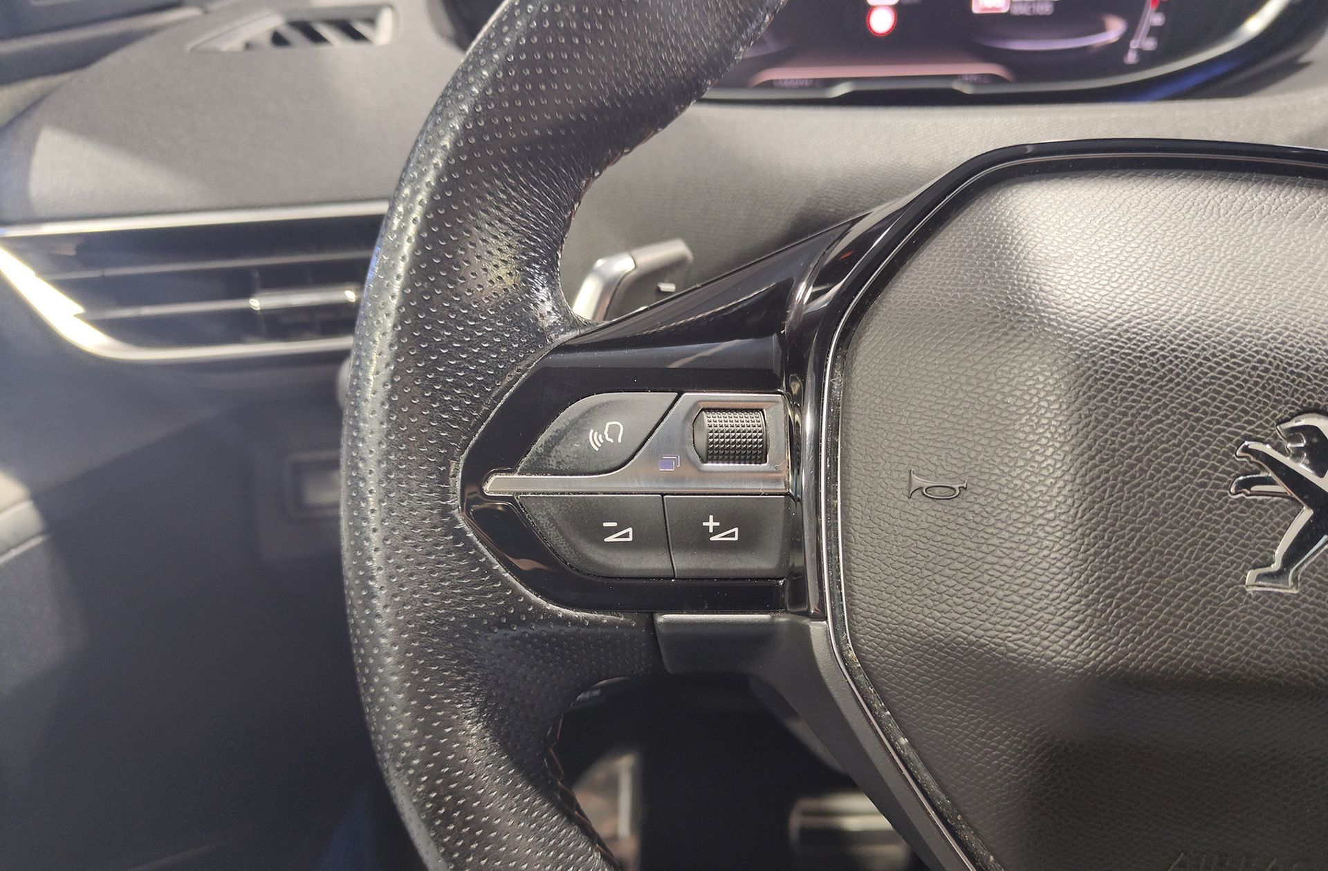Peugeot 3008 1.5 BlueHDi GT EAT8 - foto 30