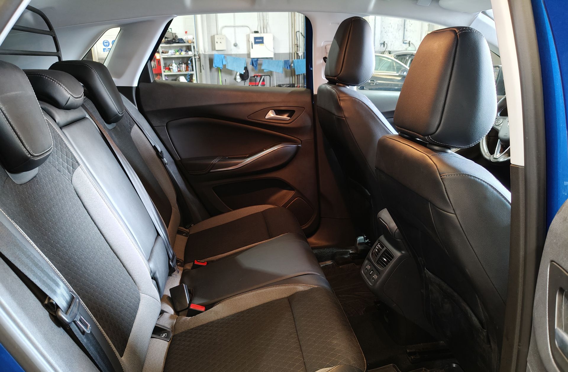 Opel Grandland 1.6 Turbo Ultimate - foto 19