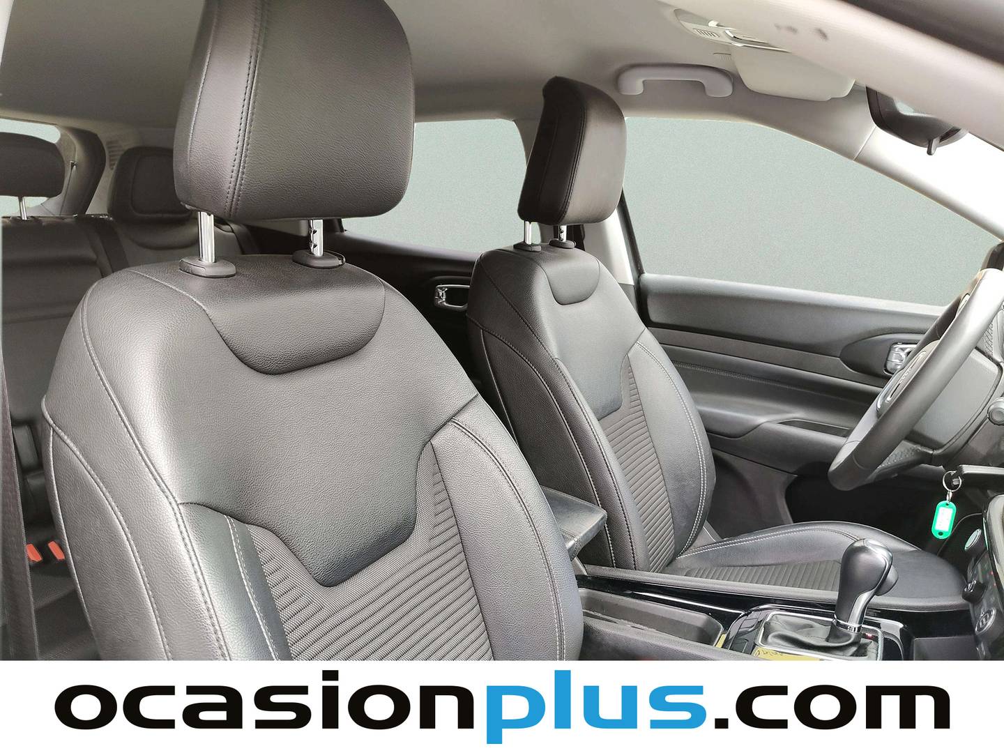 Extras y acabados del Jeep Compass Jeep Compass 1.5 MHEV Night Eagle DCT (130 CV)