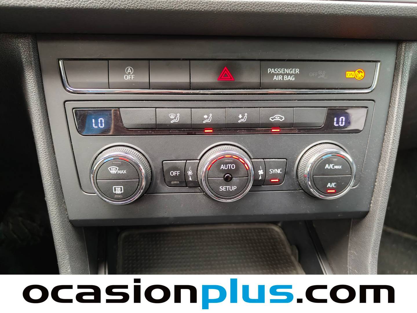 Equipamiento del Seat León Seat León ST 1.6 TDI S&S Style (115 CV)