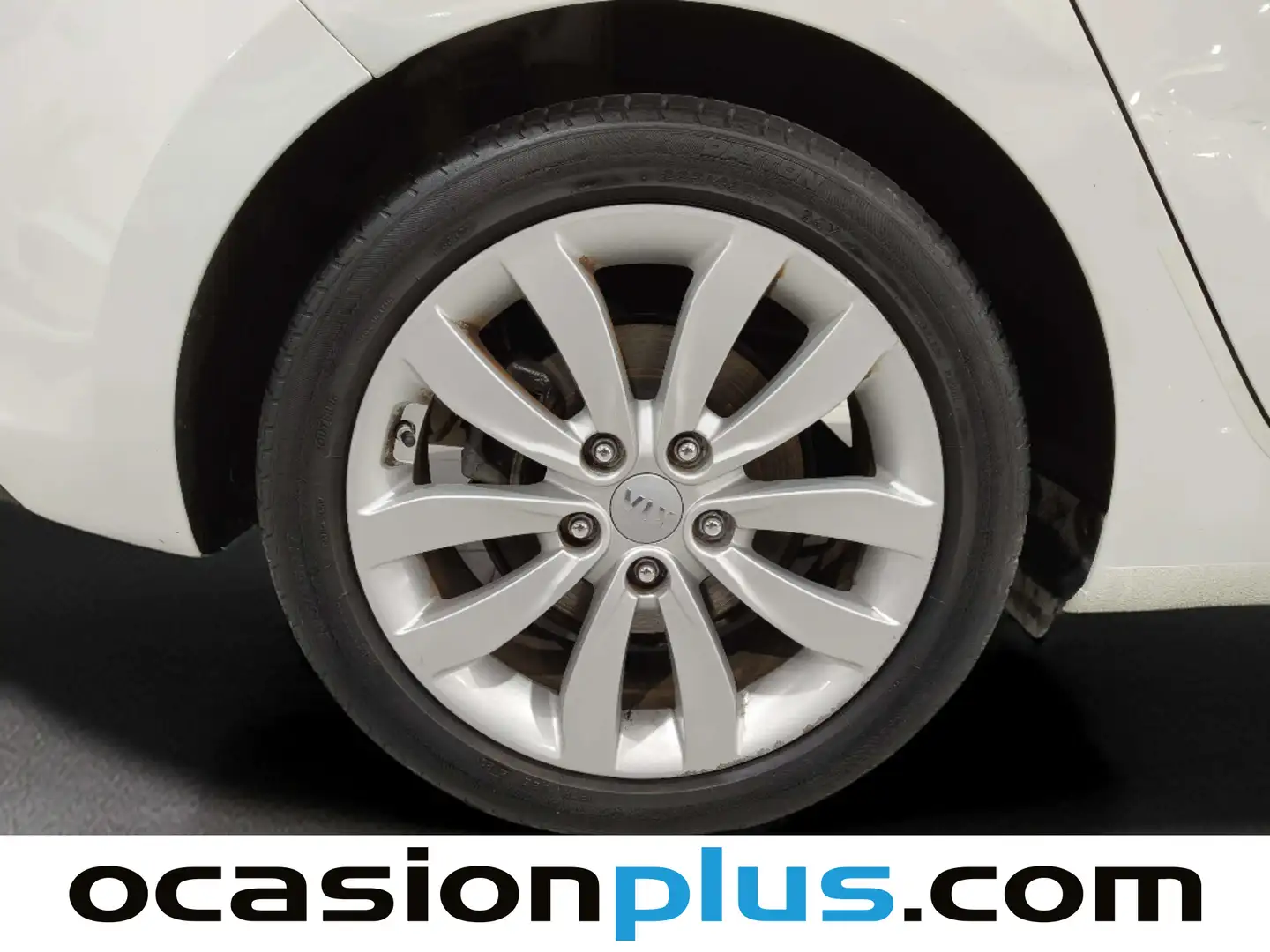 Foto KIA Carens Kia Carens 1.7 CRDi VGT UEFA Euro2016 Eco-Dynamic (115 CV) 7 Plazas